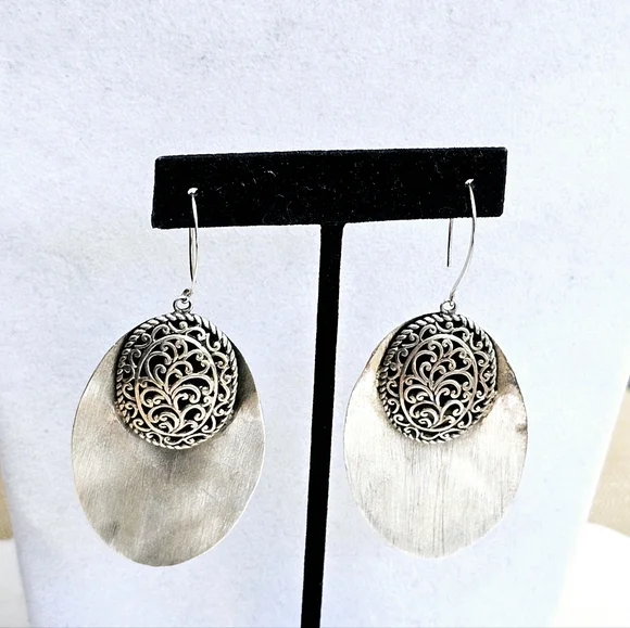 925 Sterling Oval Hammered Earrings with 925 Ornate Bali-Style Medallions - Picture 2 of 9